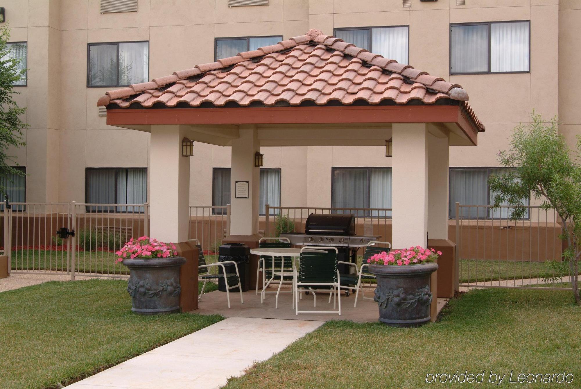 Staybridge Suites Lubbock-University Area By Ihg Restoran fotoğraf